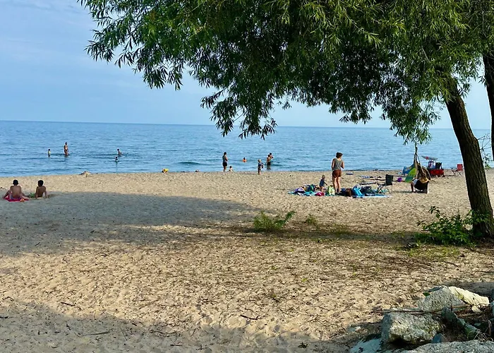 Grace Adventure House Walk To Port Lake Michigan