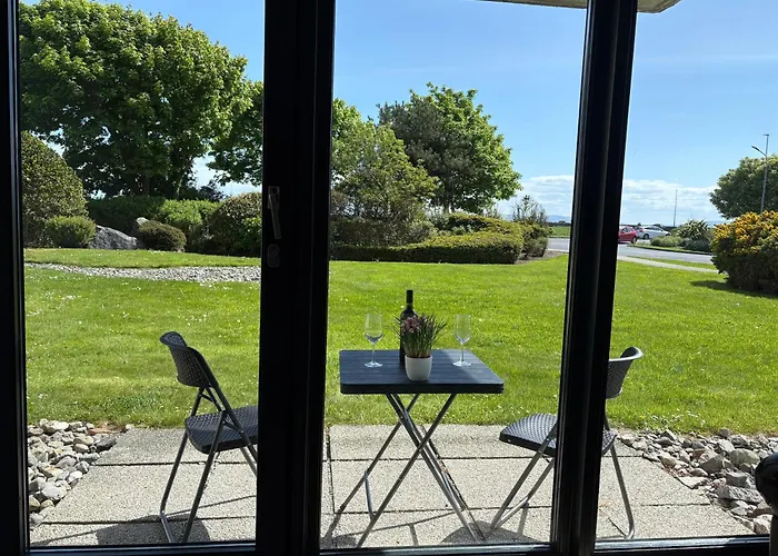 Seaside Garden Sanctuary Apartment