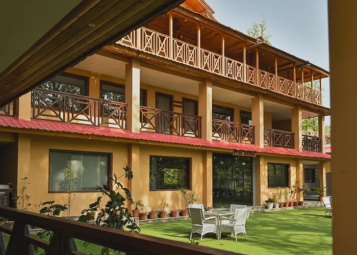 Aavaas Hill Resort