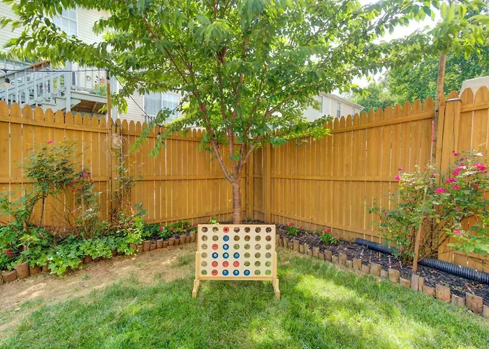 Walk To The Beach! Beach Passes | Games I King Bed