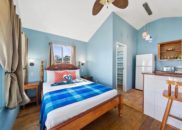 Tilt-Ta-Dock Resort Belize