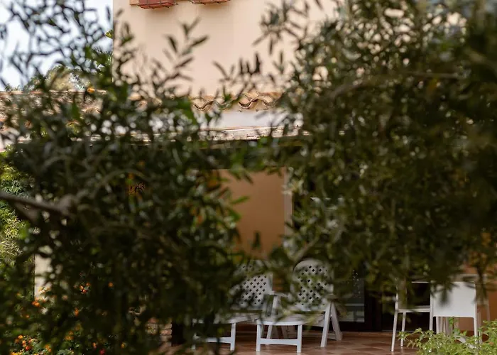 Porto Giunco Residence