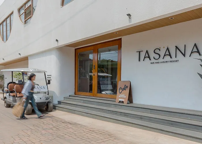 Tasana Bar And Luxury Resort