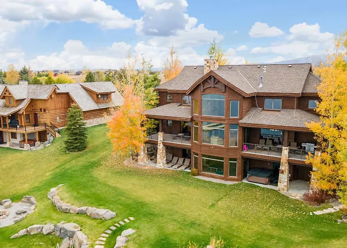 Luxurious Sandy Beach Lodge Waterfront Escape On Island Park Reservoir Perfect For Large Groups