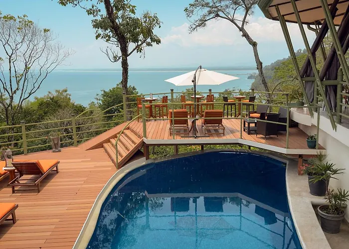 Issimo Suites (Adults Only)