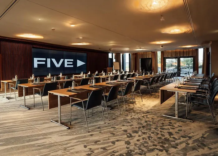 Wat zijn de beste hotels in de buurt van Lake Zurich?