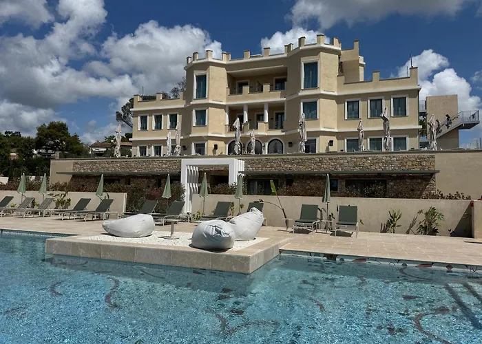 Chateau Rose Golfe De Saint Tropez