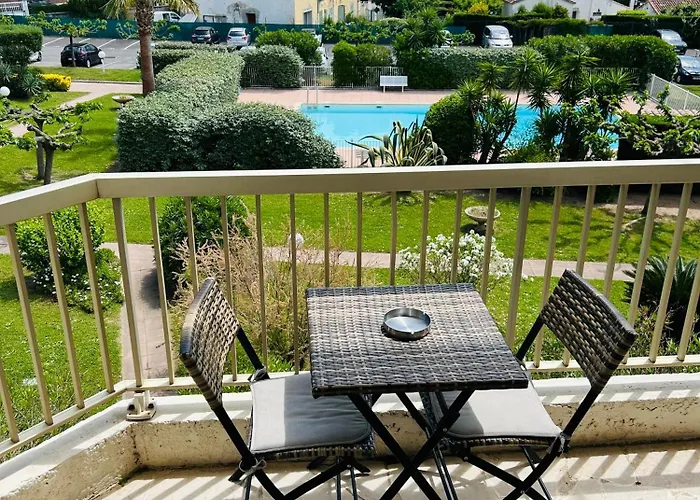 Studio De Standing Climatise, Avec Piscine, Proche De La Mer