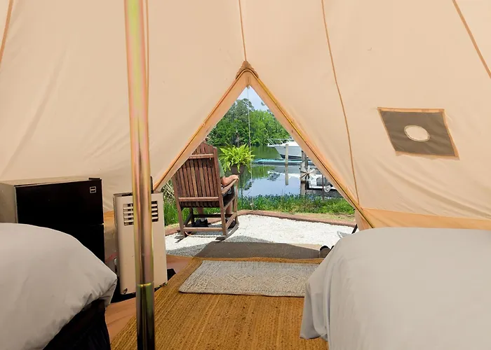 Bells Marina & Fishing Resort - Santee Lake Marion By I95 - Family Adventure, Pets On Request!