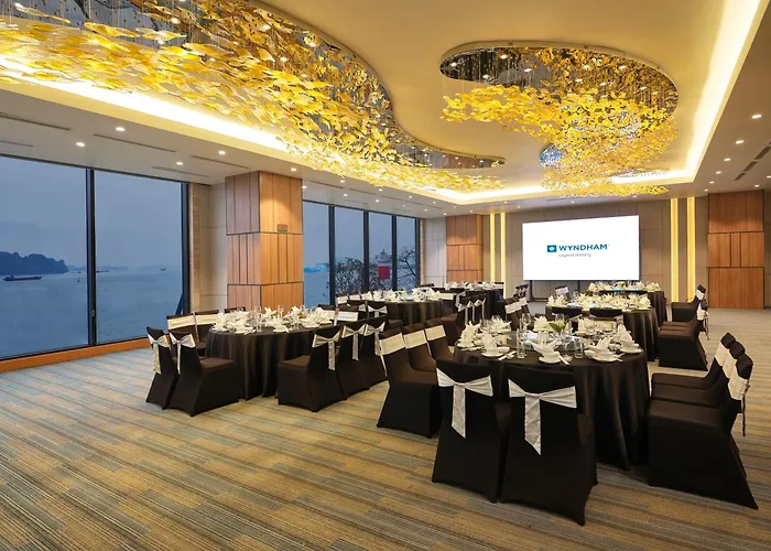 Wyndham Legend Halong