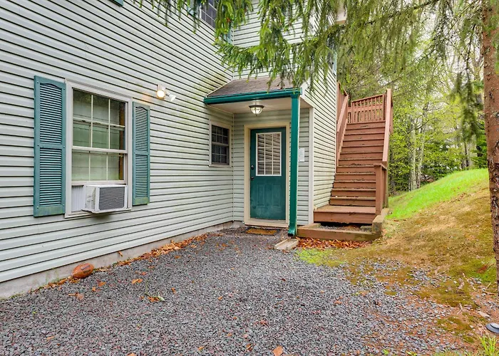 Resort Amenities & Game Room: Arrowhead Lake Home!