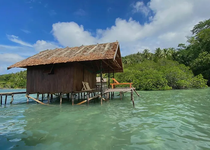 Mansuar Raja Ampat Bungalows