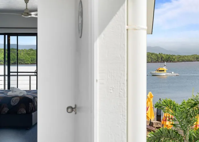 Lucinda Cove Resort