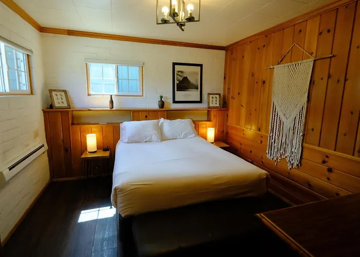 Lake Front Cabins
