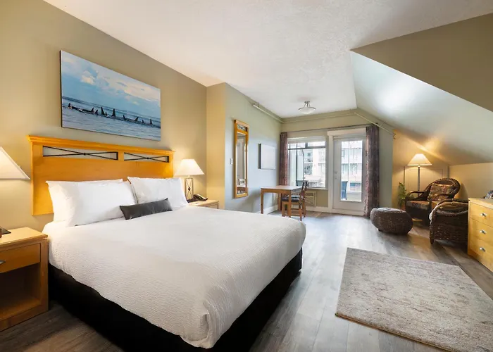 Sidney Waterfront Inn & Suites