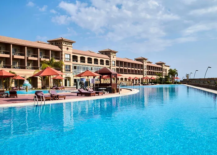 Coral Sea Beach And Aqua Park
