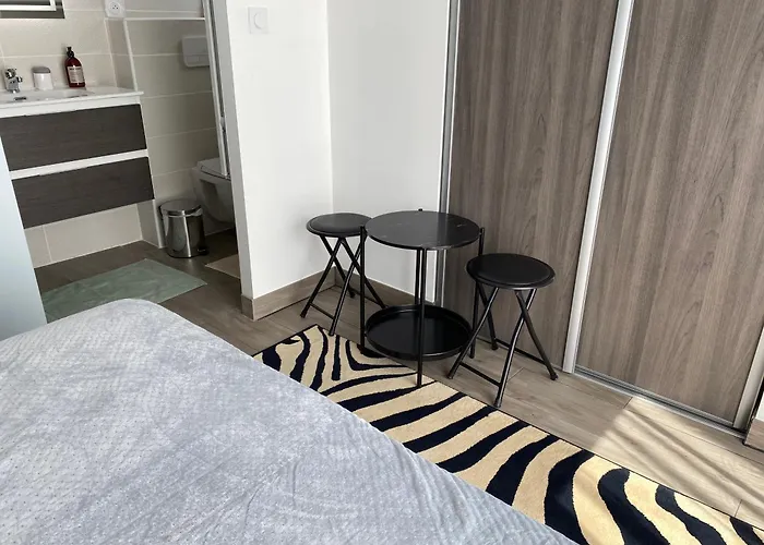 Studio et chambres V I P