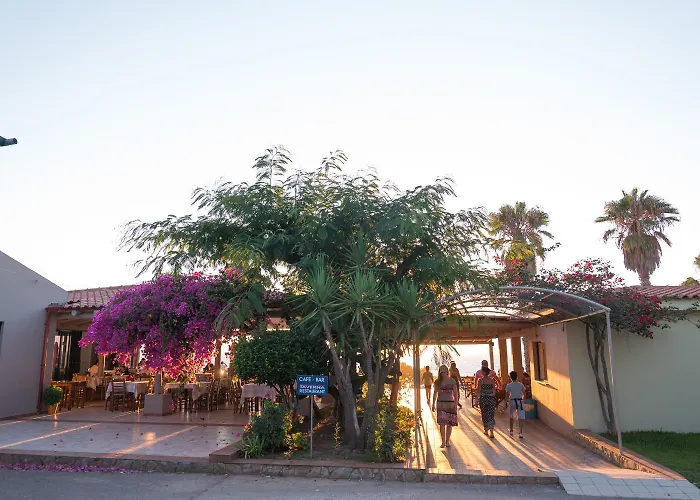 Fournia Village