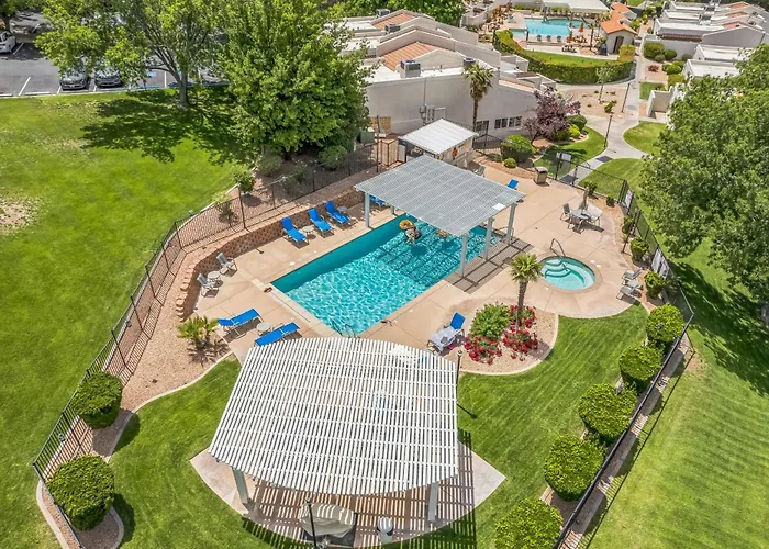 Villas At Southgate