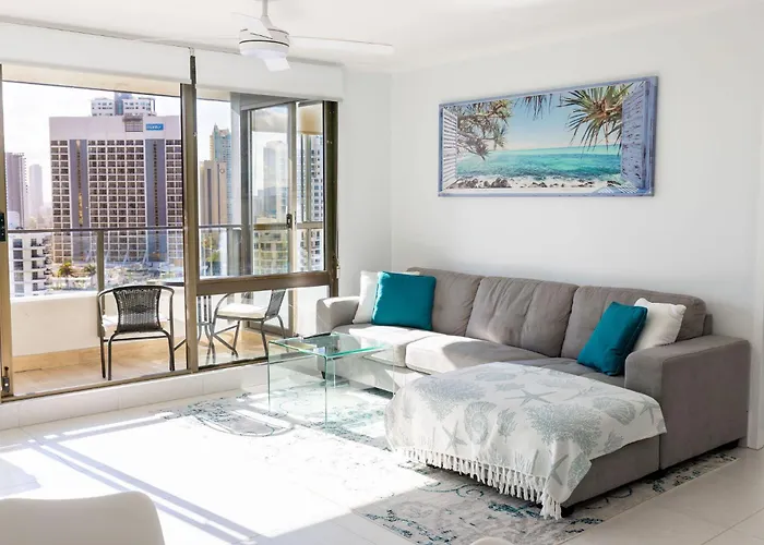 Top Of The Mark- Top Floor Apartment - Parking, Tennis & Pool