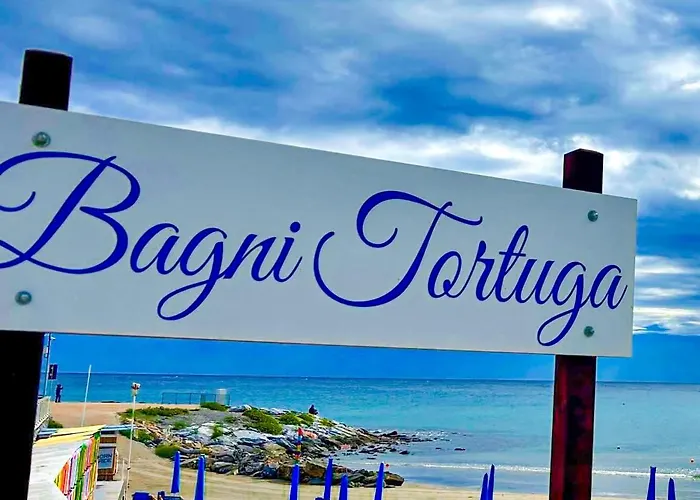 Brezza Marina - Spiaggia Privata Inclusa con Alloggio