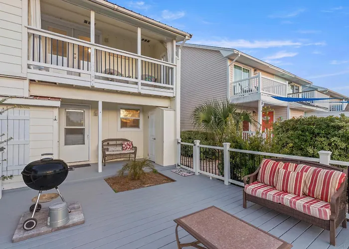 Searenity Awaits - 2-Bd, 2-Ba Coastal Escape! Pet Friendly!