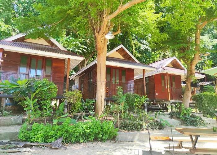Tipthong Hut - Tropic Garden Resort