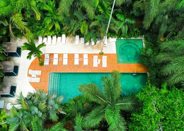 Le Cameleon Hotel