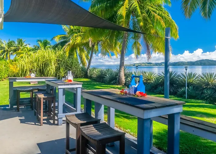 Aroha Taveuni Beachfront Bures