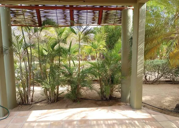 Casa Pajaros - Private 2-Story Home