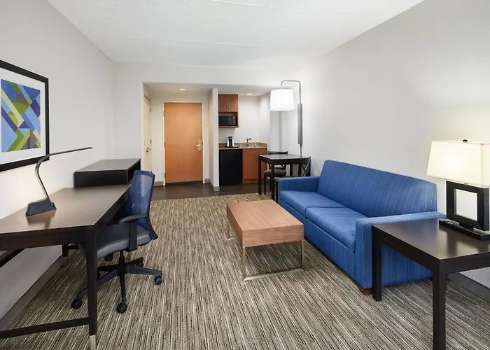Holiday Inn Express & Suites Jacksonville South East - Medical Center Area By Ihg