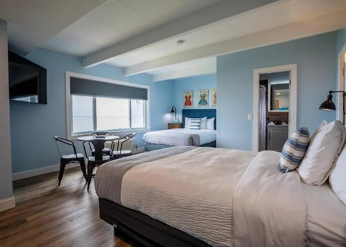 Beachfront Inn