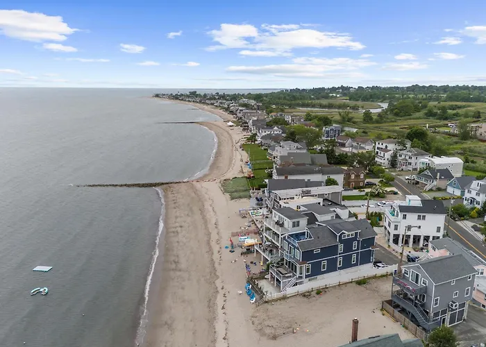 Charming Fairfield Cottage By The Sea