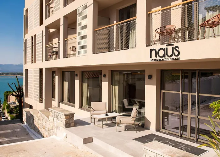 Naus Hotel