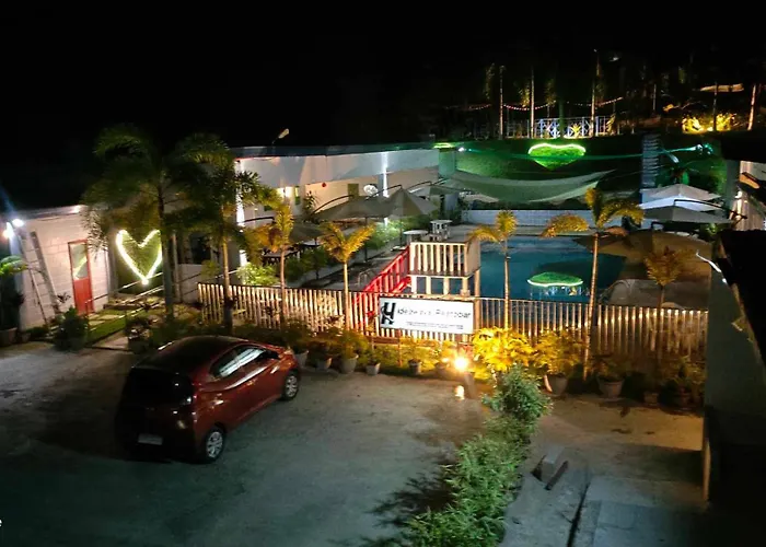 Hideaways Restobar And Resort