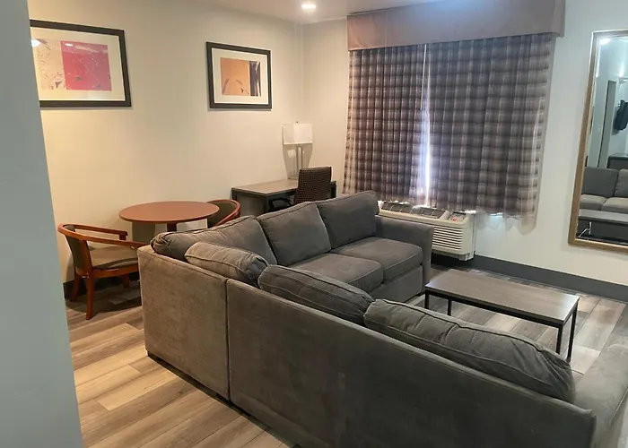 Quality Inn & Suites Goodyear - Phoenix West