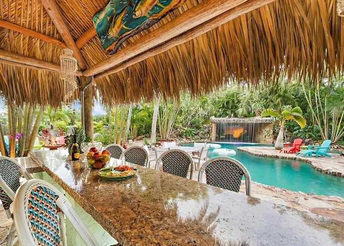 Kontiki Falls! Jupiter'S Exclusive Private Resort