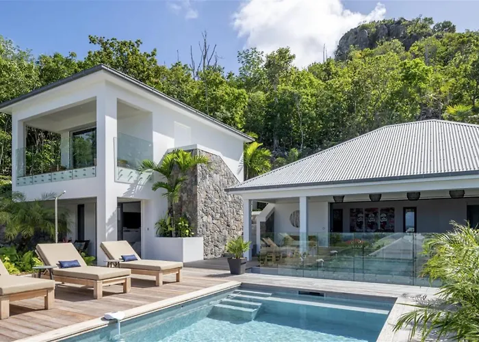 Oceanview Oasis With Heated Swimming Pool
