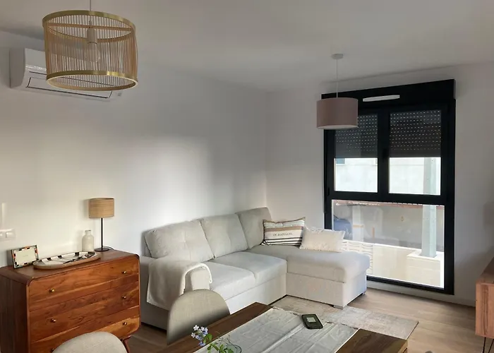 Gandia Playa Moderna - nuevo con piscina y parking, 2 banos, playa 300 m, grau 300 m