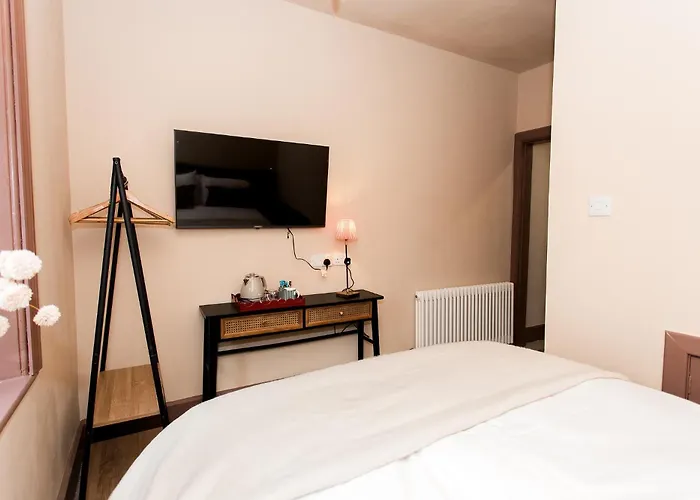 Torr House Hotel