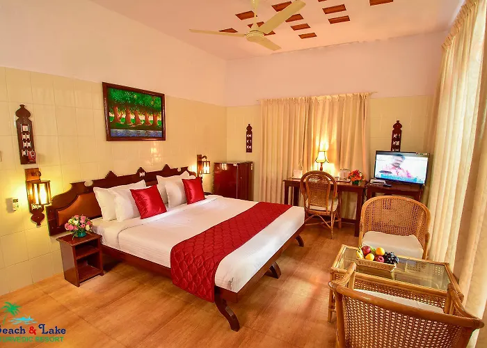 Beach And Lake Ayurvedic Resort, Kovalam