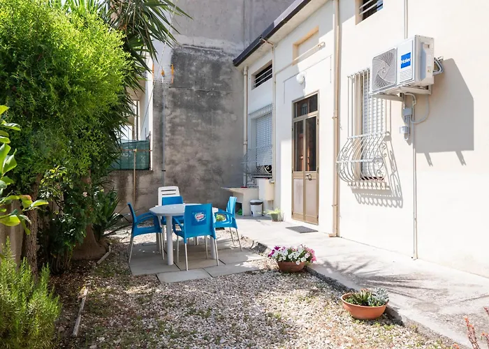 La Rosa Rooms & Holiday Home