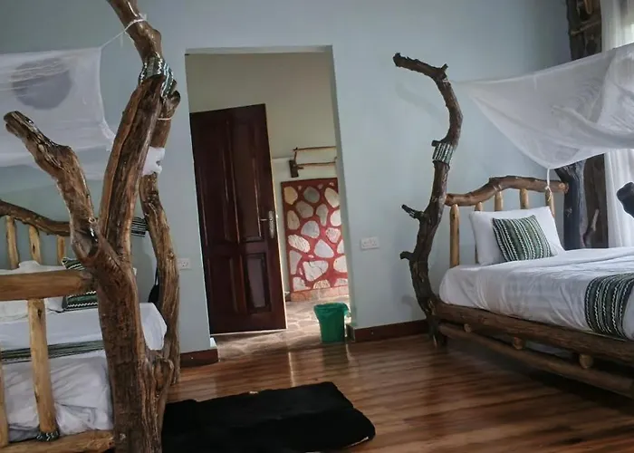 Chimpanzee Capital Safari Lodge