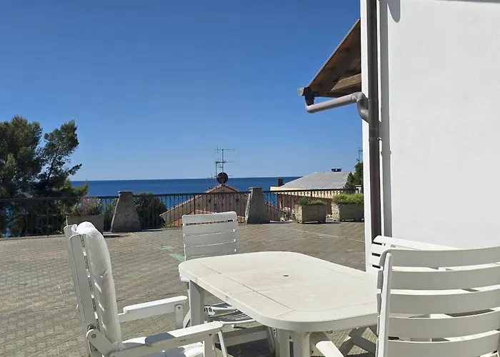 Villa Rocca - mansarda by Affitti brevi Liguria
