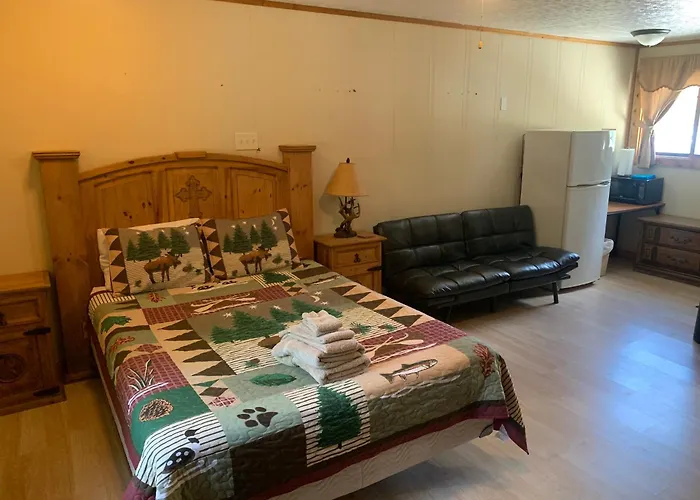 Benzonia Rustic Resort
