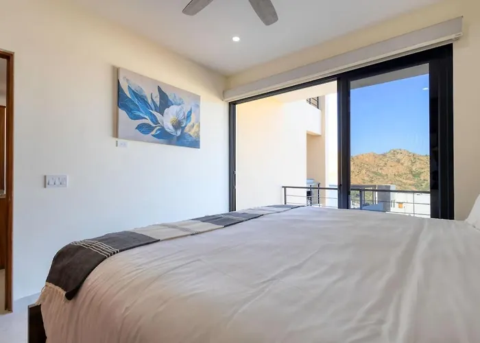 New 3 Bd Condo With Pool And Gym