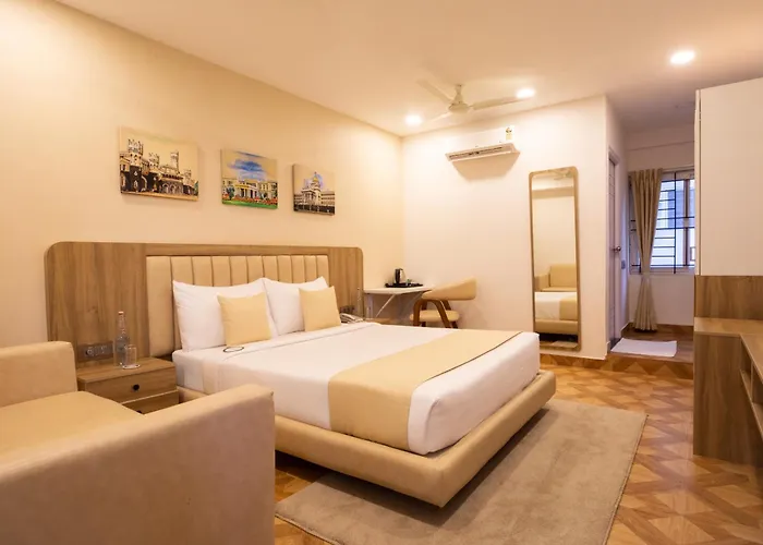 U By Z Hotels, Seshadripuram