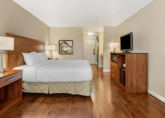 Best Western Plus John Jay Inn & Suites