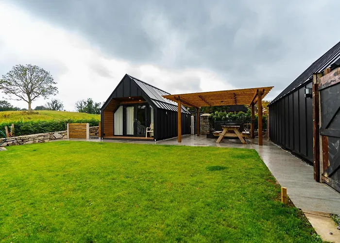 The Village At The Rocks - Luxury Glamping Resort