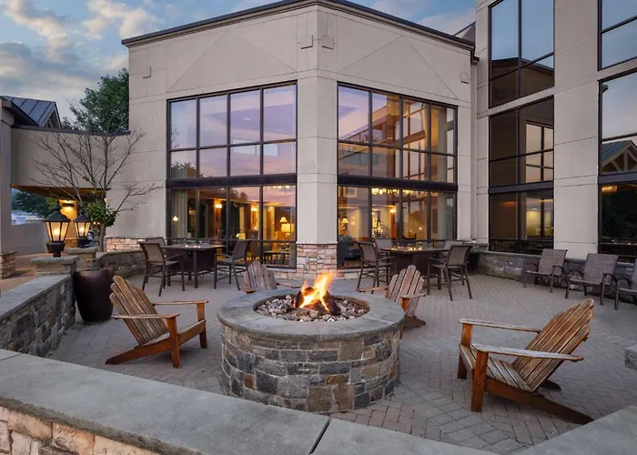 Holiday Inn Resort Lake George - Adirondack Area By Ihg